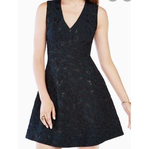 BCBGMAXAZRIA V-Neck Green Leopard-Jacquard Dress